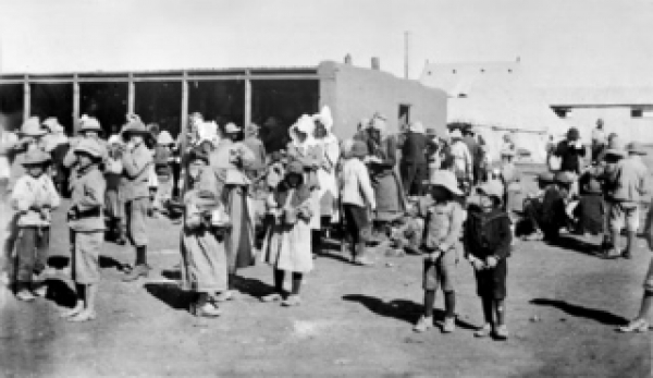 Patryk Płokita - „Brytyjskie obozy koncentracyjne w Afryce Południowej (1899-1902)”